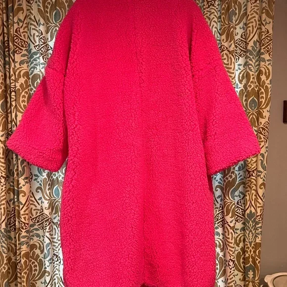 VENUS XL Cozy Pink Teddy Coat - Picture 2 of 4